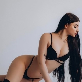 escortgirl-sofia-18-ans-paris-adore-le-sexe